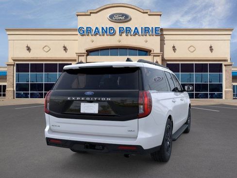 New 2025 Ford Expedition Max Active image 9
