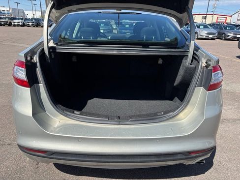 Used 2015 Ford Fusion SE FWD image 30