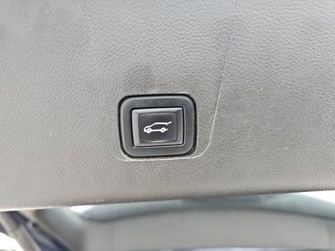 Used 2023 Chevrolet Traverse LT w/ LPO, Floor Liner Package image 26