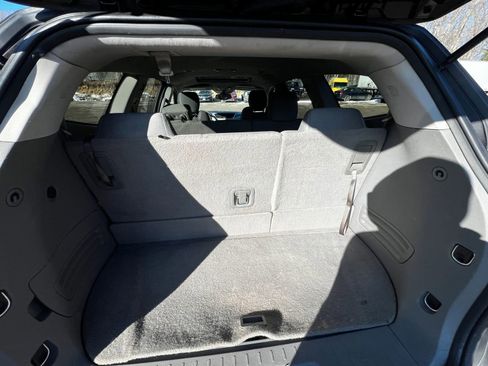 Used 2017 Chevrolet Traverse LS FWD image 15