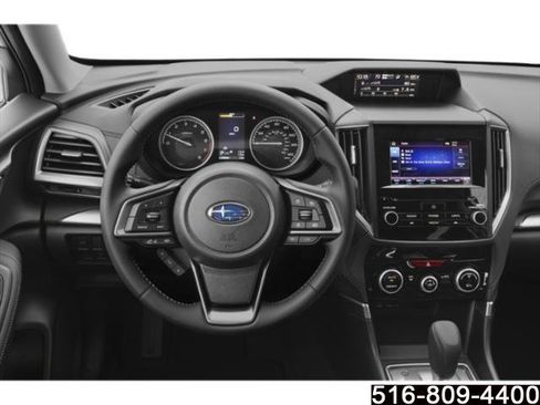 Used 2020 Subaru Forester Premium AWD/4WD image 11