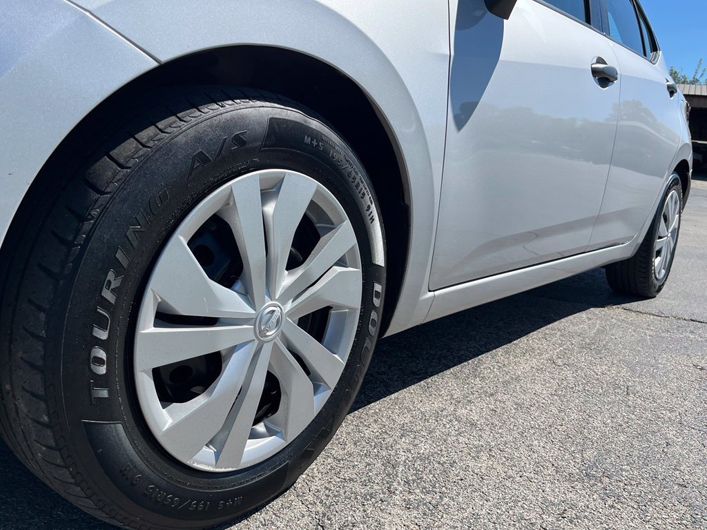 Used 2020 Nissan Versa S FWD image 13