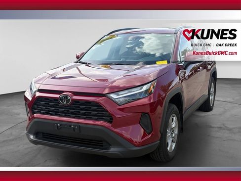 Used 2022 Toyota RAV4 XLE w/ Convenience Package AWD/4WD image 5