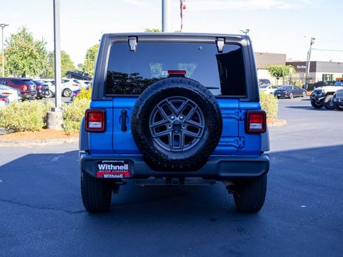 Used 2024 Jeep Wrangler Unlimited Sport AWD/4WD image 8