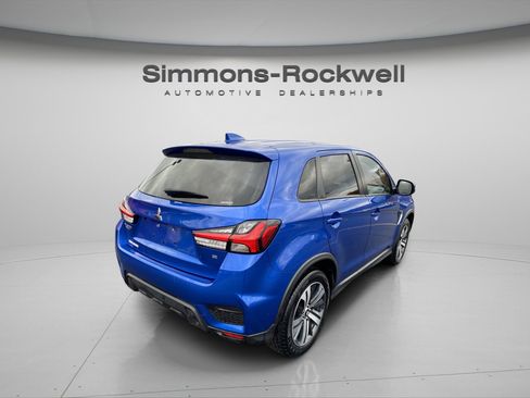 Used 2024 Mitsubishi Outlander Sport SE image 4