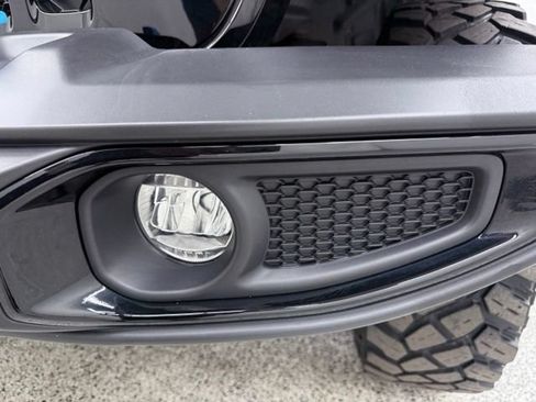 Used 2023 Jeep Wrangler Unlimited w/ Cold Weather Group AWD/4WD image 8