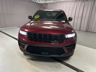 Used 2025 Jeep Grand Cherokee Altitude AWD/4WD video 2