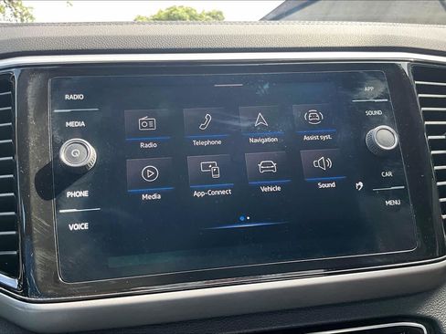 Used 2023 Volkswagen Atlas SE w/ Black Wheel Package FWD image 35