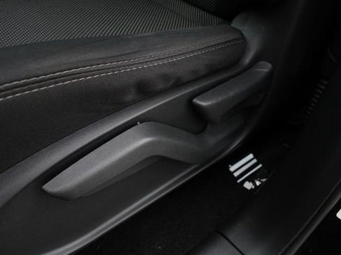 Used 2019 Nissan Pathfinder S AWD/4WD image 5