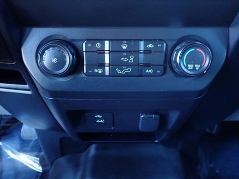 Used 2019 Ford F150 XL w/ Equipment Group 101A Mid AWD/4WD image 16