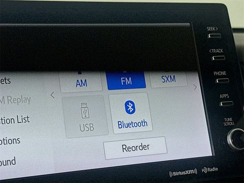 Used 2022 Toyota Camry XLE image 27