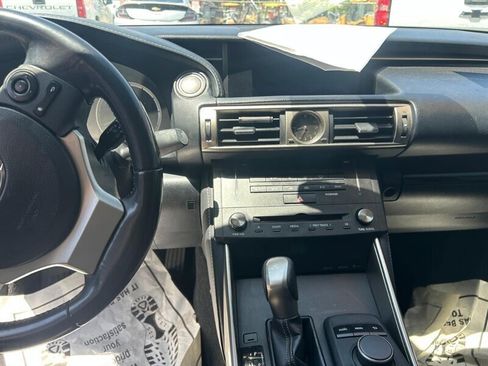 Used 2016 Lexus IS 200t RWD image 40