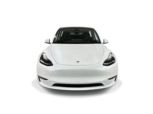 Certified 2023 Tesla Model Y Long Range AWD/4WD image 2