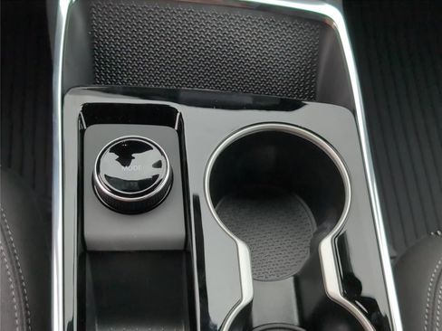 New 2026 Chevrolet Equinox LT w/ LPO, Floor Liner Package image 27