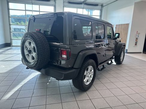 Used 2021 Jeep Wrangler Unlimited Sport w/ Sun And Sound Package AWD/4WD image 18