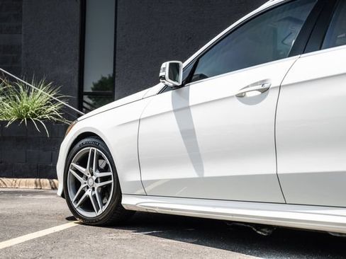 Used 2015 Mercedes-Benz E 350 4MATIC Wagon image 31