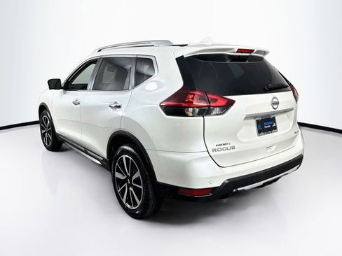 Used 2019 Nissan Rogue SL w/ Premium Package AWD/4WD image 6