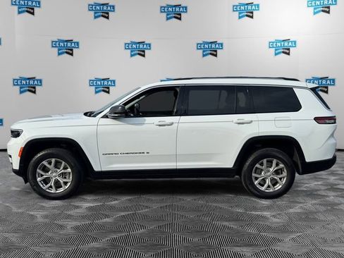 Used 2023 Jeep Grand Cherokee L Limited AWD/4WD image 2