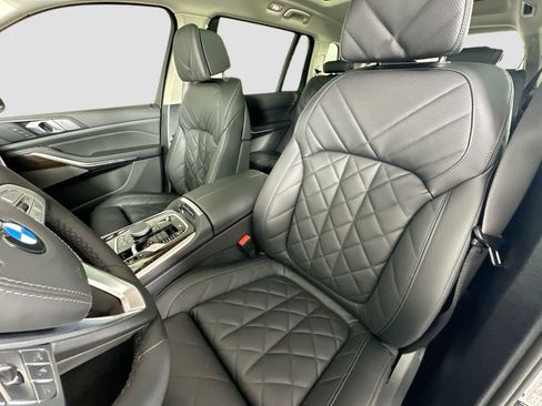 New 2026 BMW X7 xDrive40i image 21