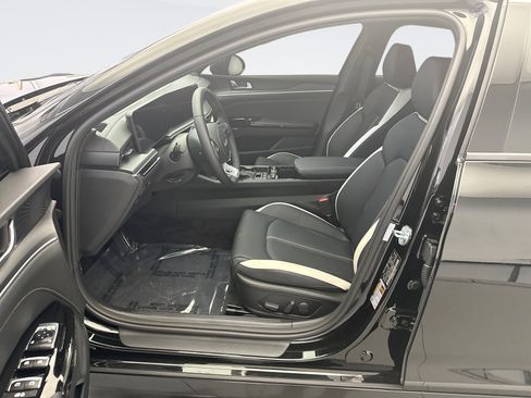 Used 2025 Kia K5 GT-Line w/ GT-Line Premium Package AWD/4WD image 10