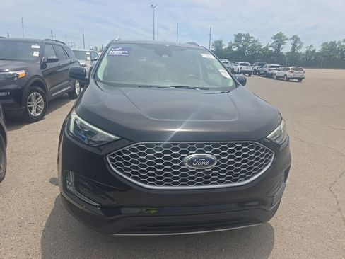 Used 2023 Ford Edge SEL w/ Convenience Package AWD/4WD image 6