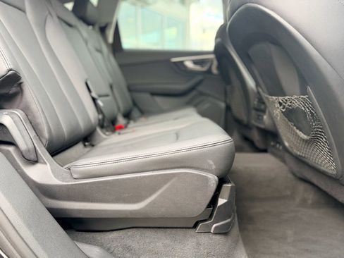 Certified 2023 Audi Q7 2.0T Premium w/ Convenience Package image 17