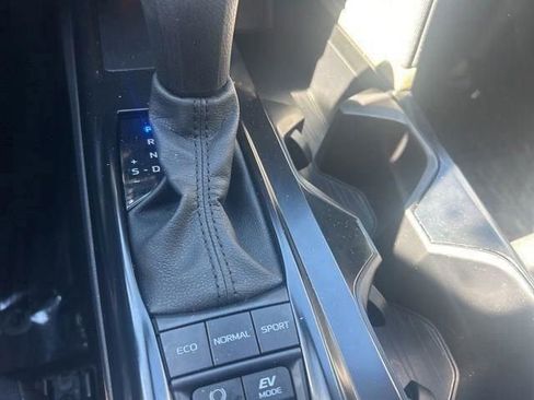 Used 2025 Toyota Camry LE image 36