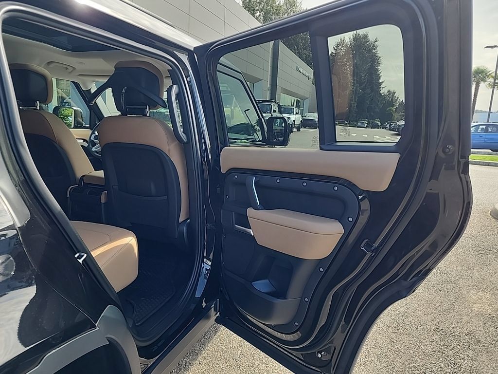 New 2026 Land Rover Defender 110 S AWD/4WD image 19