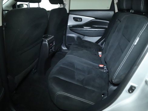 Used 2019 Nissan Murano SV w/ Premium Package image 14