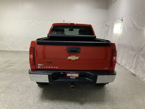 Used 2007 Chevrolet Silverado 1500 LTZ w/ Safety Package AWD/4WD image 8