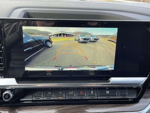 New 2026 GMC Sierra 1500 Elevation image 22