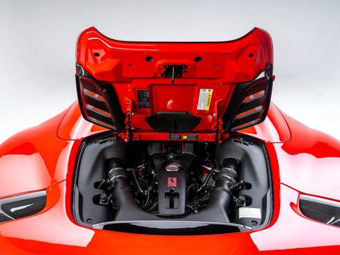 Used 2020 Ferrari 488 Pista Spider RWD image 88