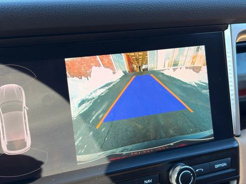 Used 2020 Porsche Macan Sport Edition image 31