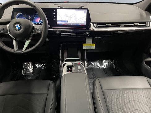 Used 2025 BMW X2 xDrive28i w/ Premium Package image 31