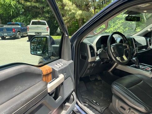 Used 2019 Ford F150 Lariat AWD/4WD image 4