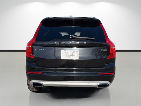Used 2019 Volvo XC90 T6 Momentum image 4