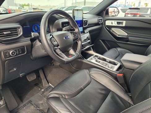 Used 2023 Ford Explorer ST w/ Equipment Group 401A image 9