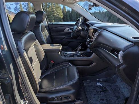 Used 2020 Chevrolet Traverse RS w/ LPO, Floor Liner Package image 20