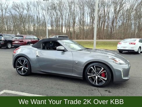 Used 2019 Nissan 370Z Touring Sport image 36
