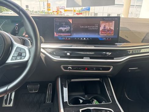 Used 2024 BMW X5 xDrive40i w/ M Sport Package AWD/4WD image 16