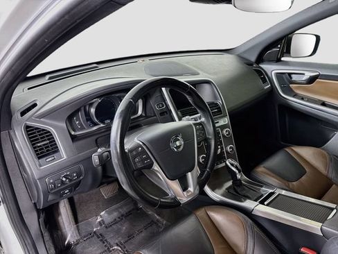Used 2015 Volvo XC60 T6 Platinum FWD image 9