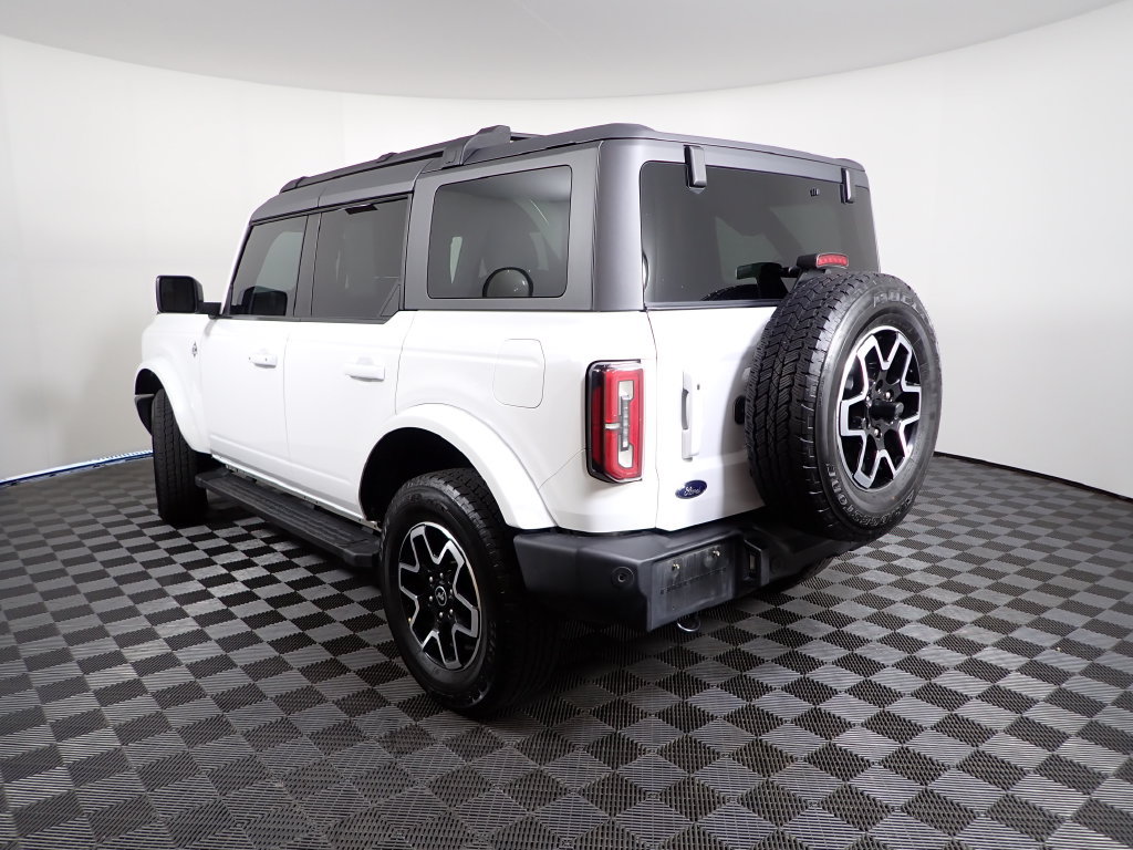 Used 2024 Ford Bronco Outer Banks AWD/4WD image 13
