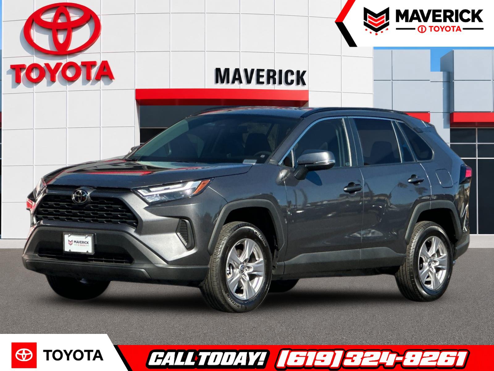 Used 2025 Toyota RAV4 XLE FWD image 1
