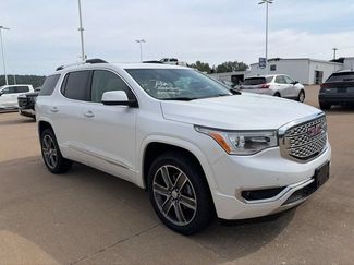 Used 2017 GMC Acadia Denali w/ Technology Package FWD video 1