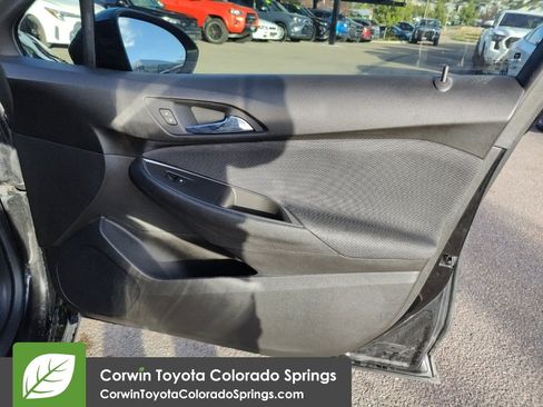 Used 2019 Chevrolet Cruze LS image 24
