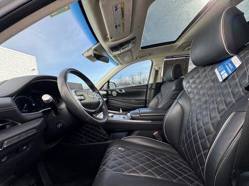 Used 2024 Genesis GV80 3.5T w/ Prestige Package image 22