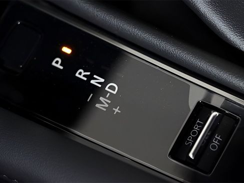 New 2025 MAZDA MAZDA3 2.5 Turbo Sedan w/Premium Plus image 39