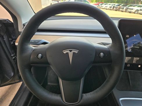Used 2021 Tesla Model 3 Standard Range Plus RWD image 11
