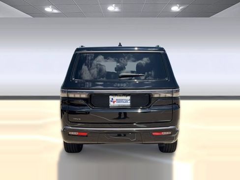New 2026 Jeep Grand Wagoneer Summit AWD/4WD image 10