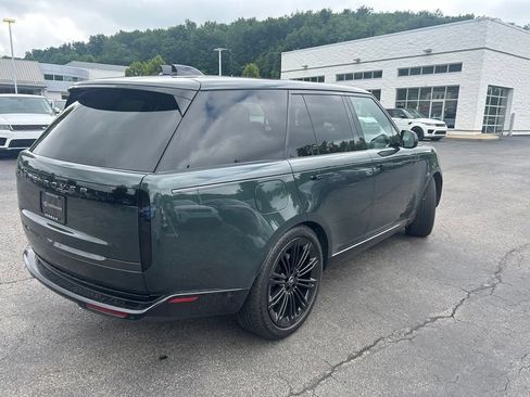 Certified 2025 Land Rover Range Rover SE AWD/4WD image 7